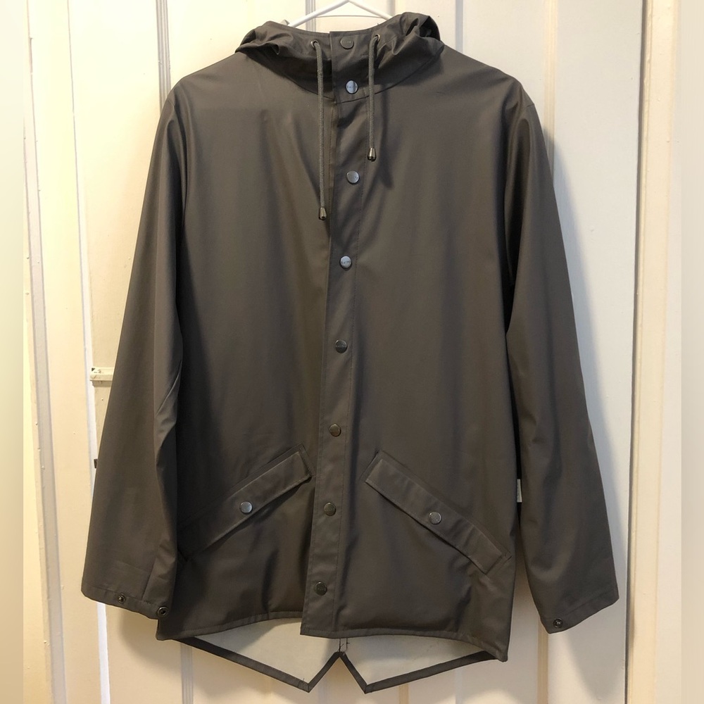 RAINS Waterproof Rainjacket - Picture 4 of 9